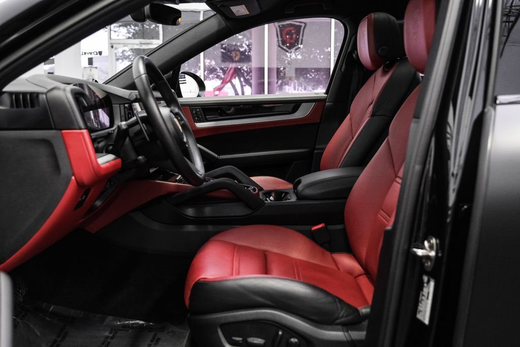 2024 Porsche Cayenne Coupe Base Carrollton TX