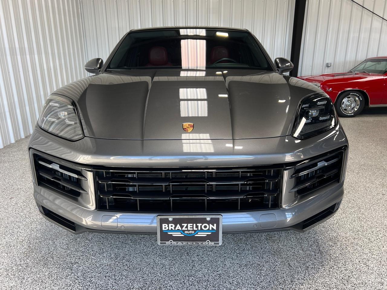 2024 Porsche Cayenne Coupe, Leather, 14-Way Seats, 21in RS Spyder Wheels, Soft Close Doors Houston TX