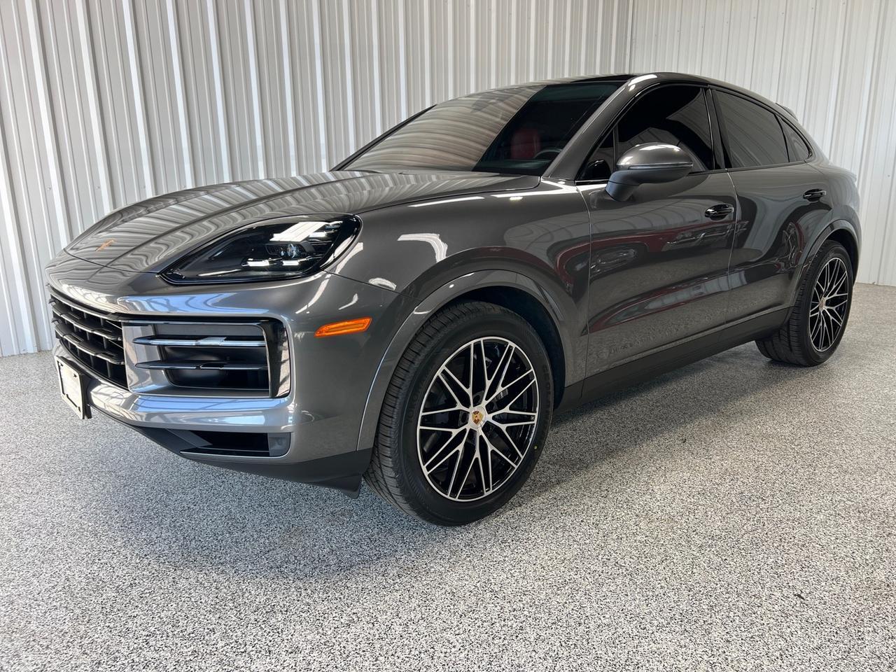 2024 Porsche Cayenne Coupe, Leather, 14-Way Seats, 21in RS Spyder Wheels, Soft Close Doors Houston TX