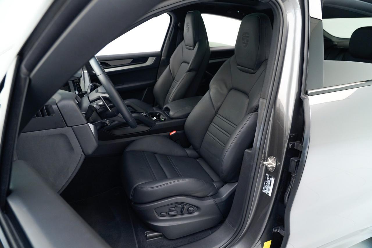 2024 Porsche Cayenne Coupe Pompano Beach FL