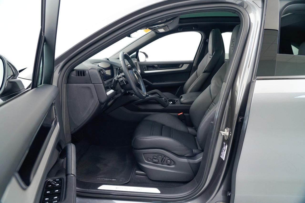 2024 Porsche Cayenne Coupe Pompano Beach FL