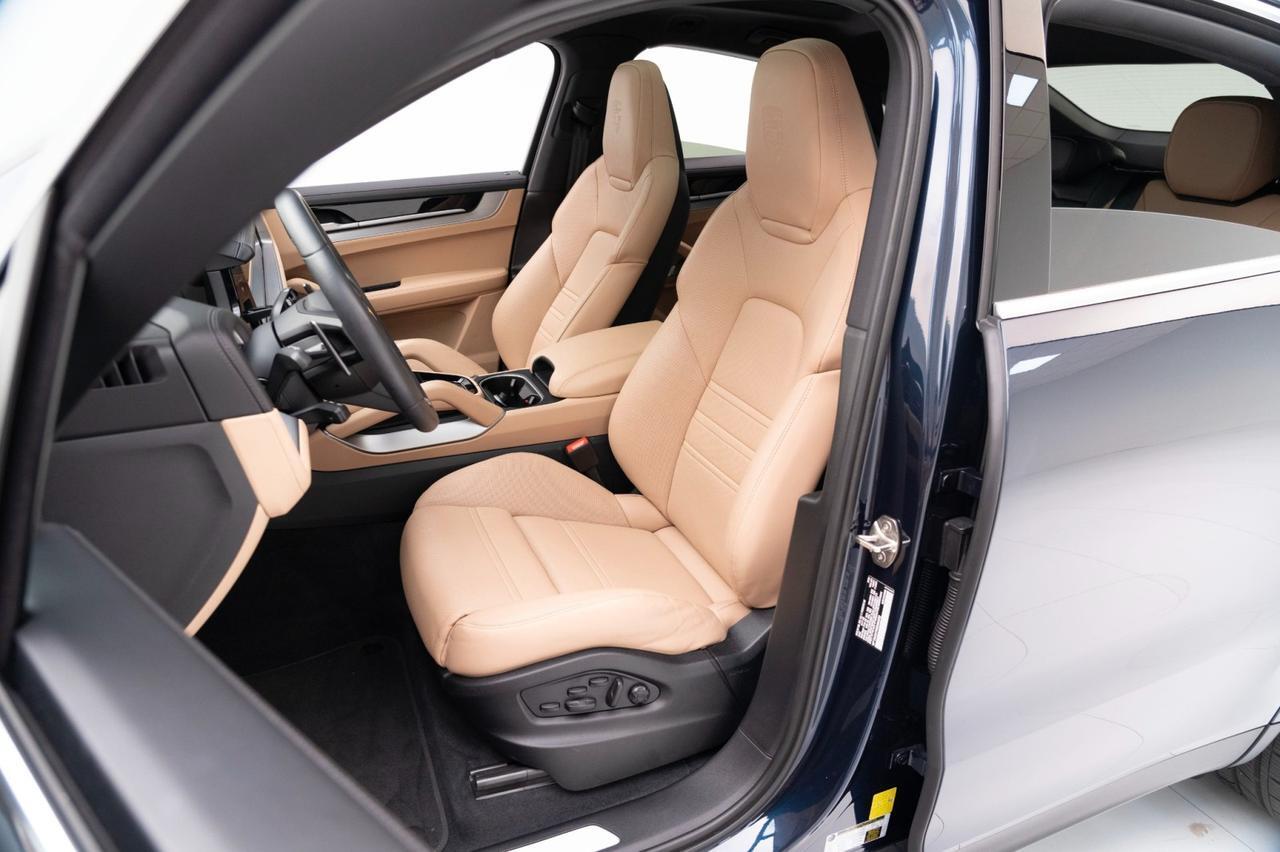 2024 Porsche Cayenne Coupe Pompano Beach FL