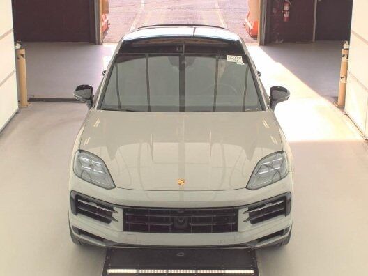 2024 Porsche Cayenne Coupe S