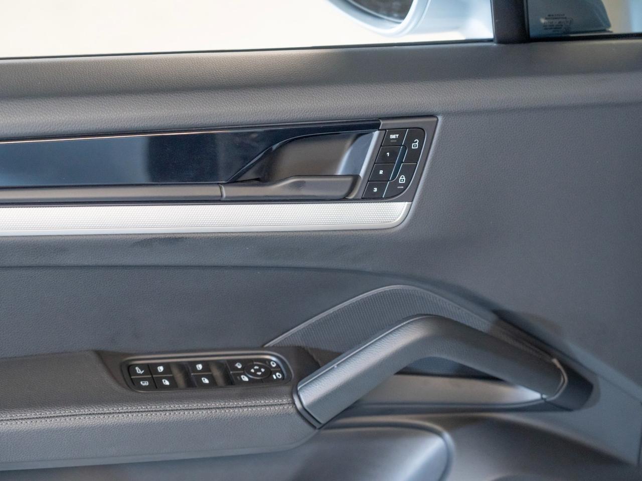 2024 Porsche Cayenne E-Hybrid Coupe Pompano Beach FL