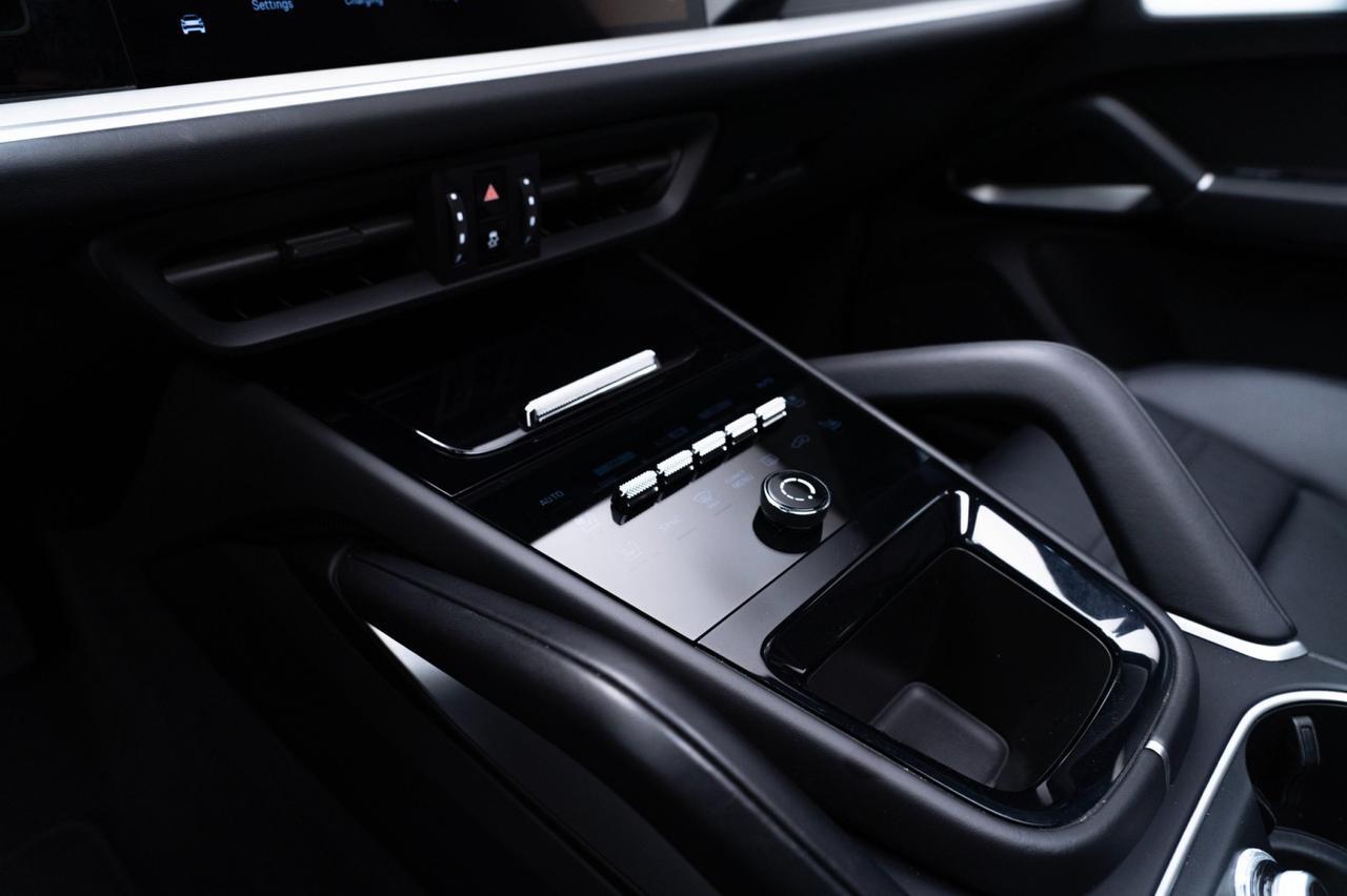 2024 Porsche Cayenne E-Hybrid Pompano Beach FL