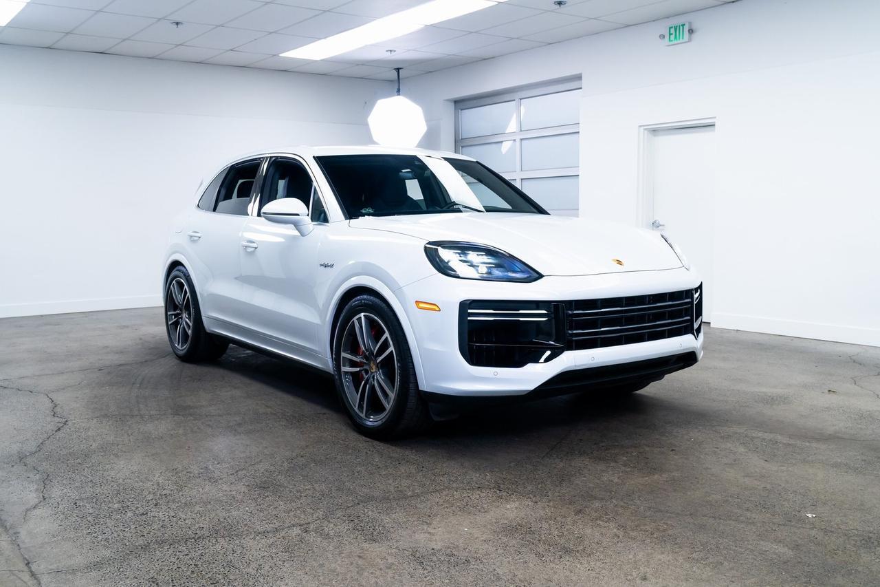 2024 Porsche Cayenne E-Hybrid Turbo 1 Owner Adaptive Air Suspension Portland OR