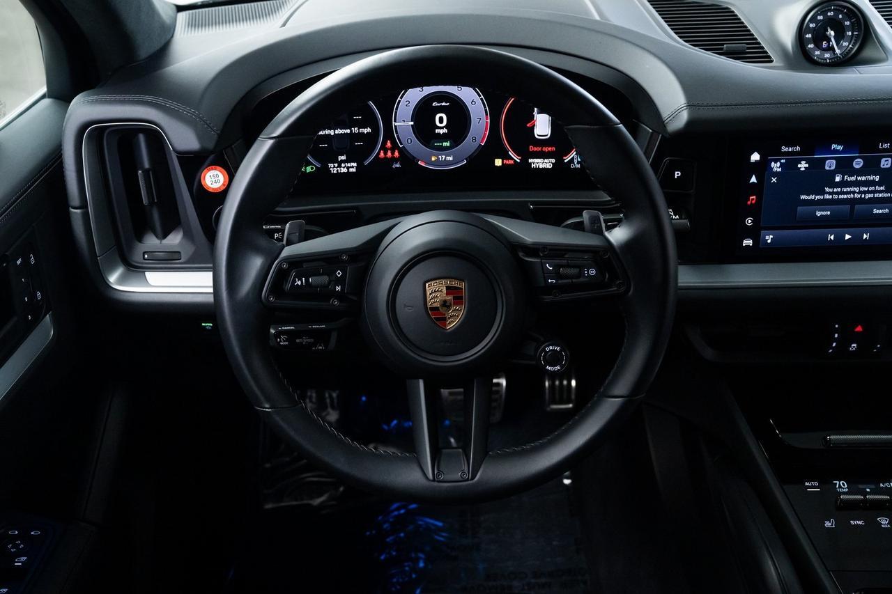2024 Porsche Cayenne E-Hybrid Turbo 1 Owner Heated Seats Adaptive Suspension Portland OR