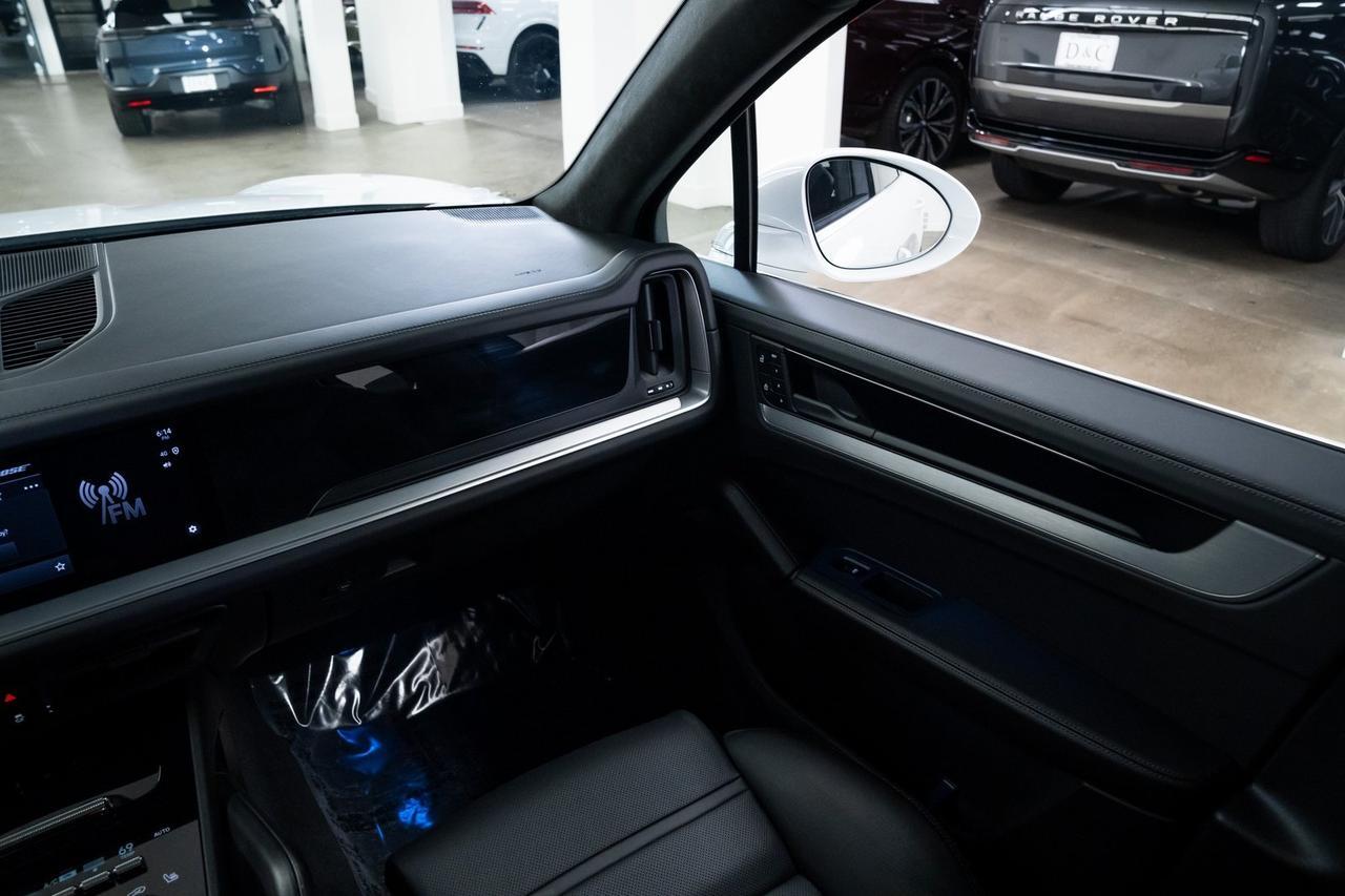 2024 Porsche Cayenne E-Hybrid Turbo 1 Owner Heated Seats Adaptive Suspension Portland OR