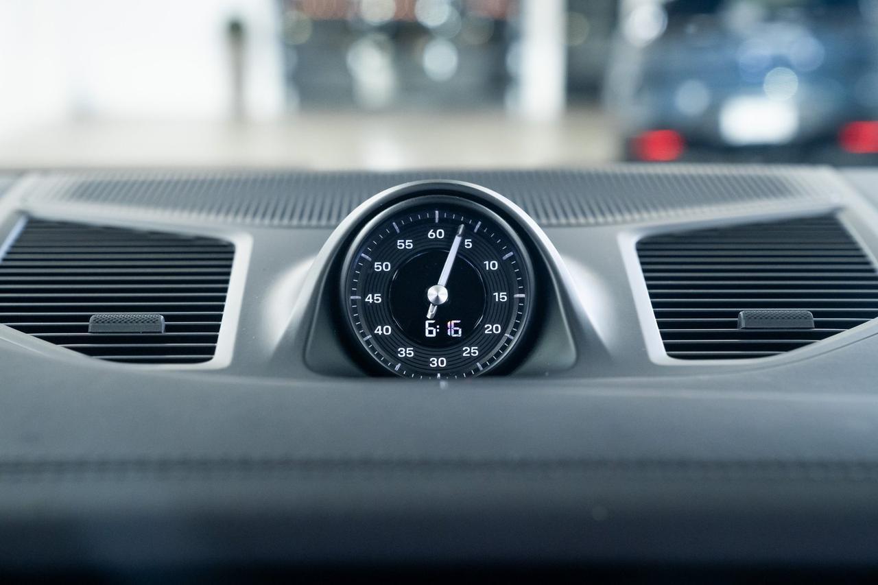 2024 Porsche Cayenne E-Hybrid Turbo 1 Owner Heated Seats Adaptive Suspension Portland OR