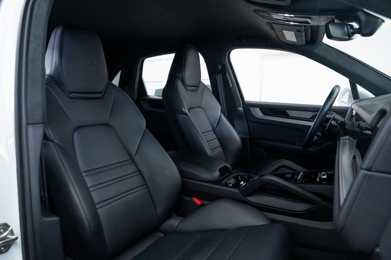 2024 Porsche Cayenne E-Hybrid Turbo 1 Owner Heated Seats Adaptive Suspension Portland OR