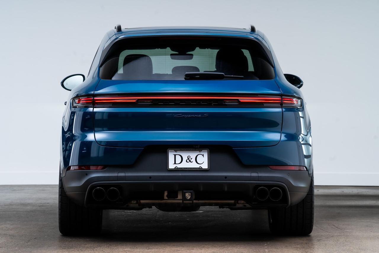2024 Porsche Cayenne S 1 Owner Premium Package Adaptive Suspension Portland OR