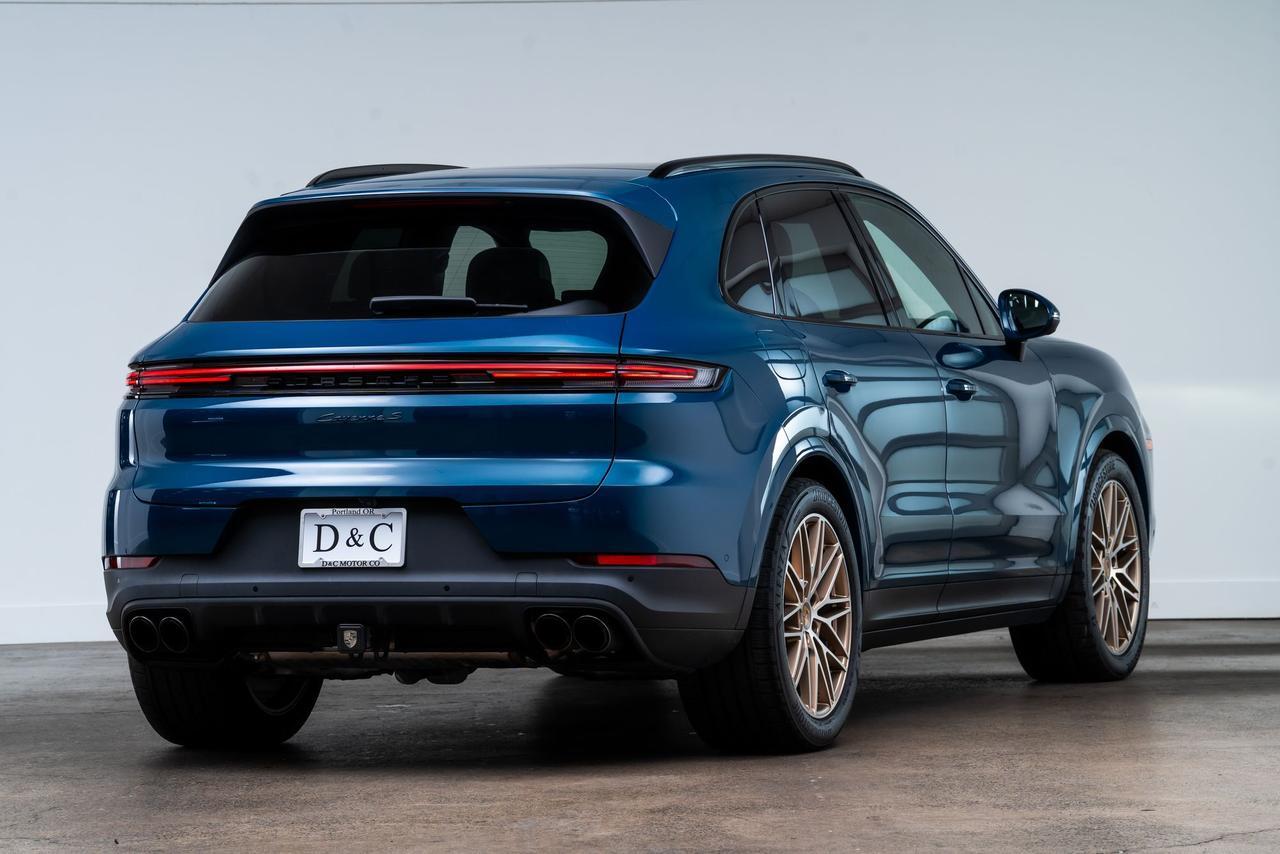 2024 Porsche Cayenne S 1 Owner Premium Package Adaptive Suspension Portland OR