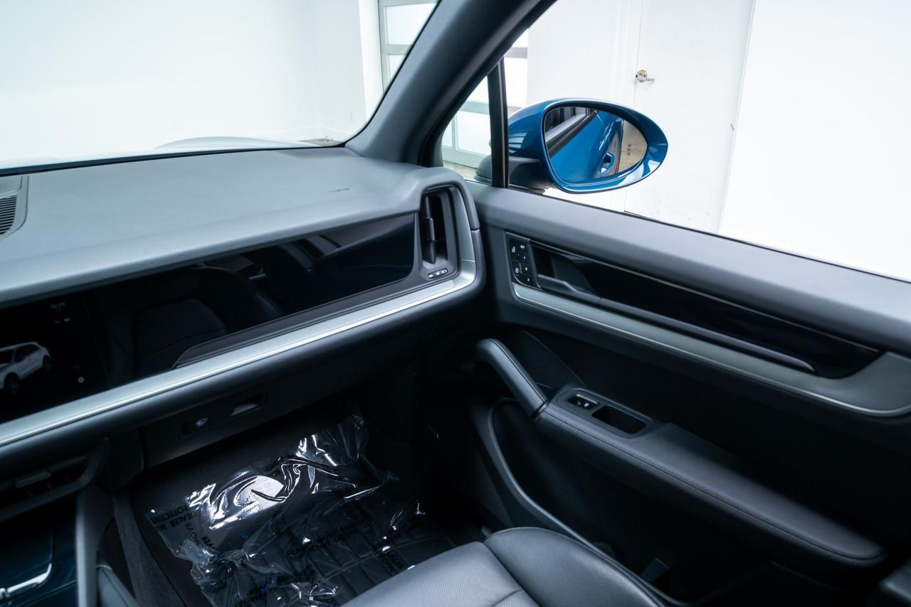 2024 Porsche Cayenne S 1 Owner Premium Package Adaptive Suspension Portland OR