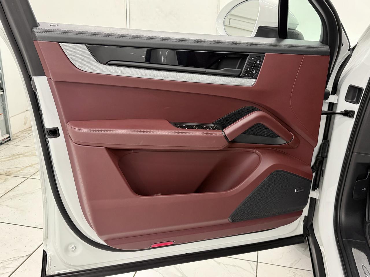 2024 Porsche Cayenne S Newark DE