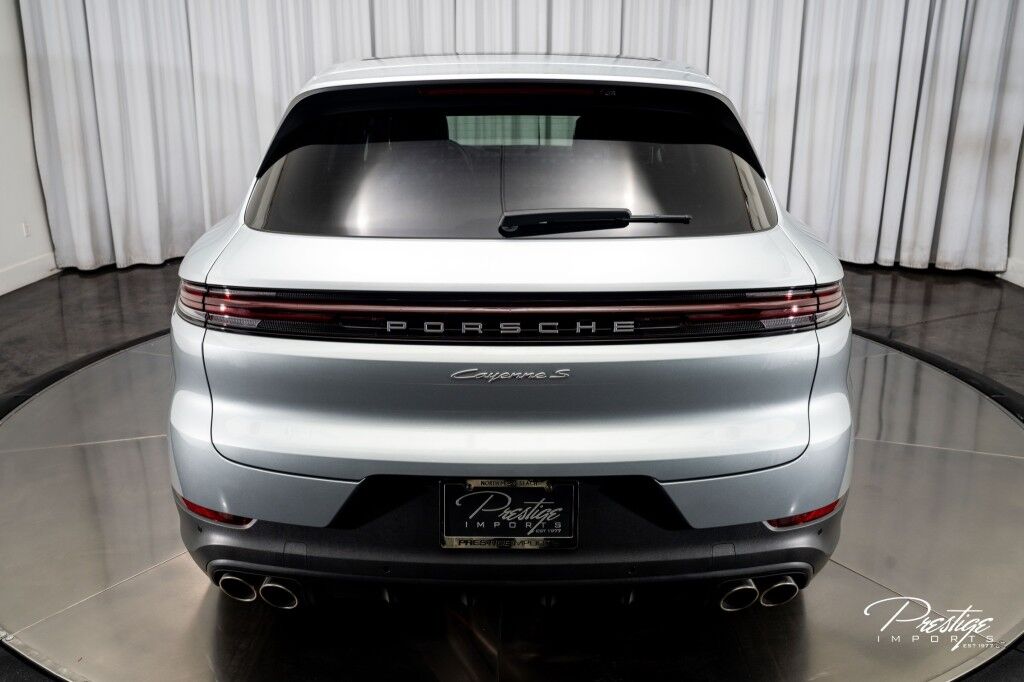 2024 Porsche Cayenne S North Miami Beach FL
