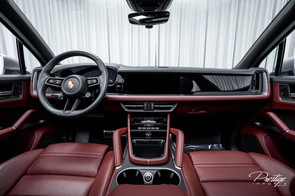 2024 Porsche Cayenne S North Miami Beach FL