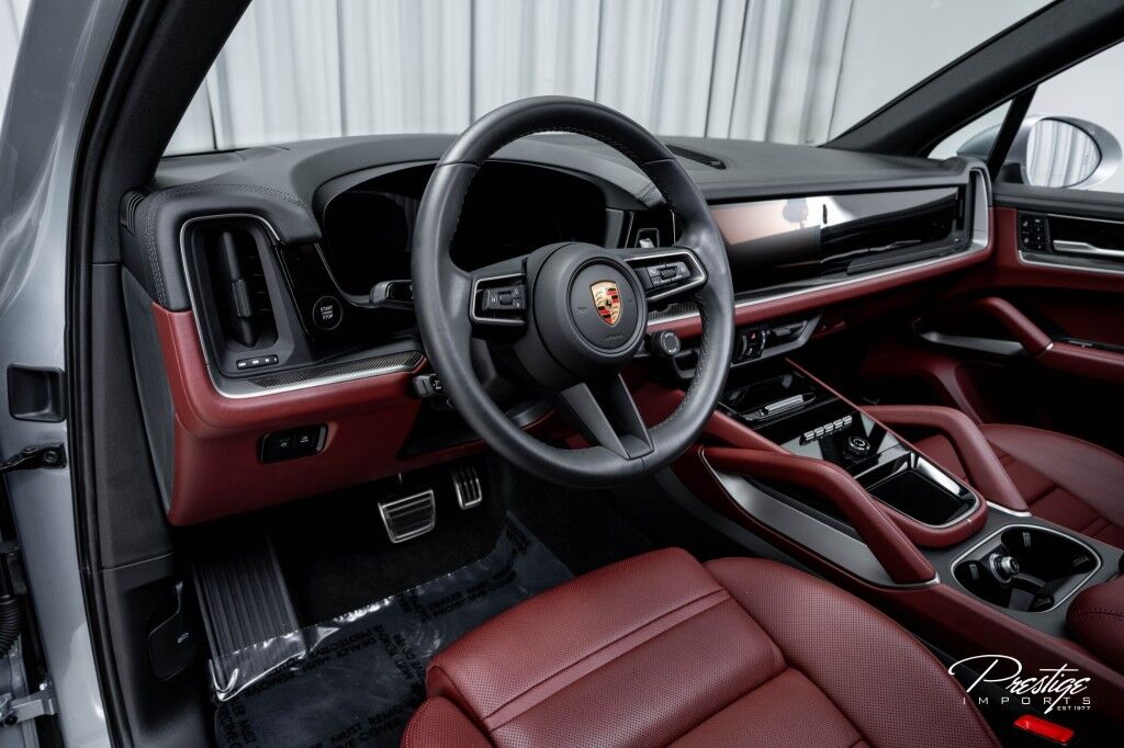 2024 Porsche Cayenne S North Miami Beach FL