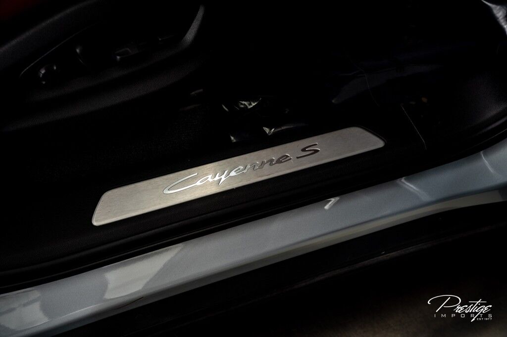 2024 Porsche Cayenne S North Miami Beach FL