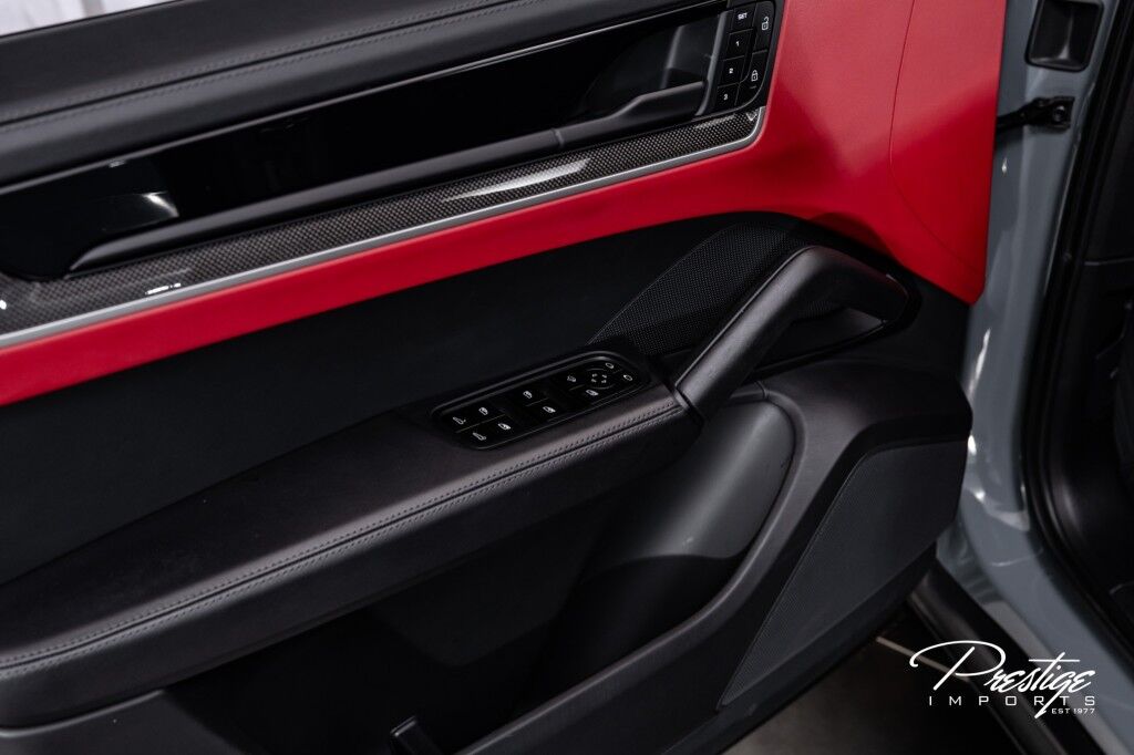 2024 Porsche Cayenne S North Miami Beach FL