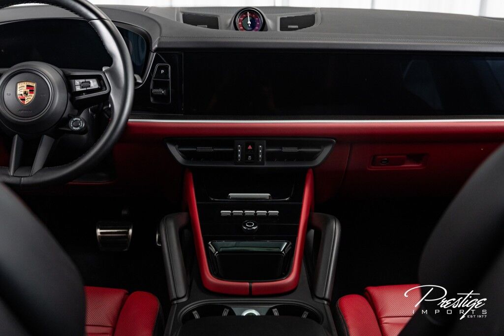 2024 Porsche Cayenne S North Miami Beach FL