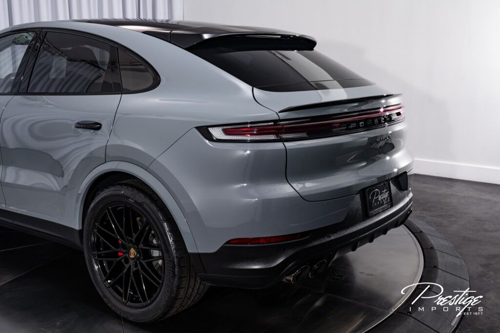2024 Porsche Cayenne S North Miami Beach FL