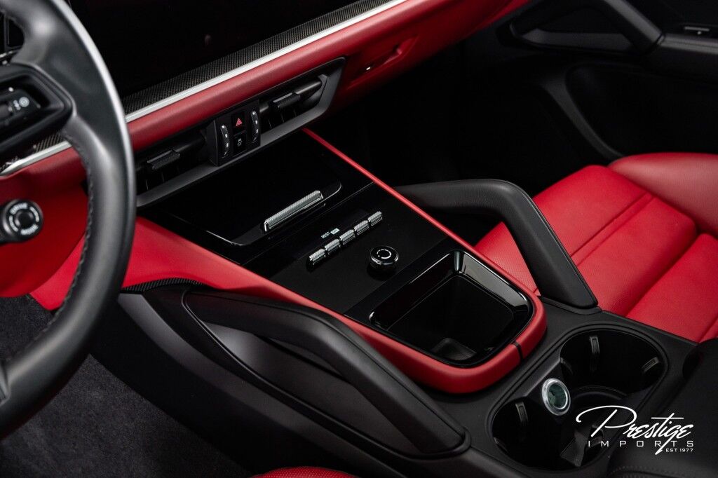 2024 Porsche Cayenne S North Miami Beach FL