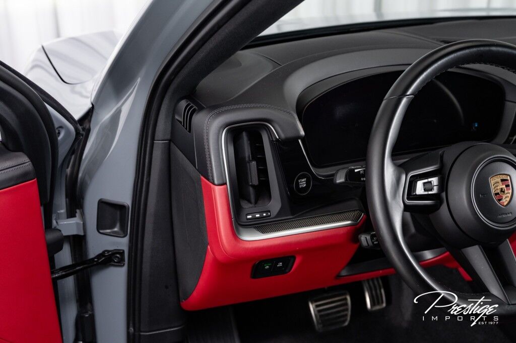 2024 Porsche Cayenne S North Miami Beach FL