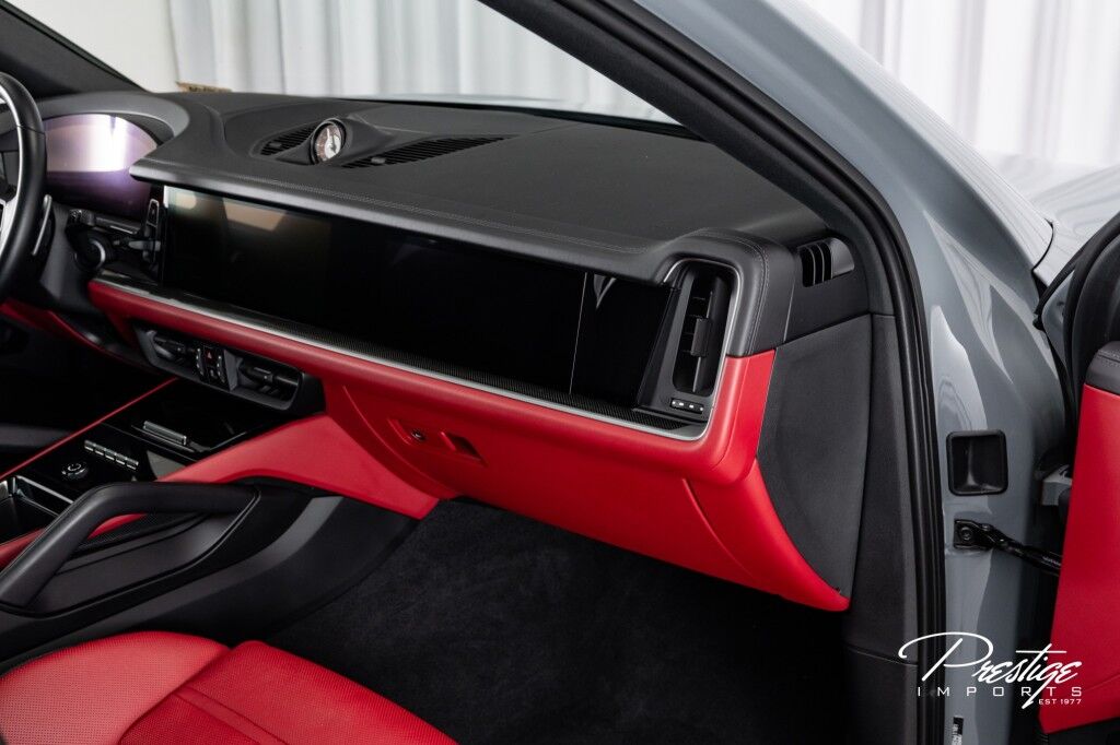 2024 Porsche Cayenne S North Miami Beach FL