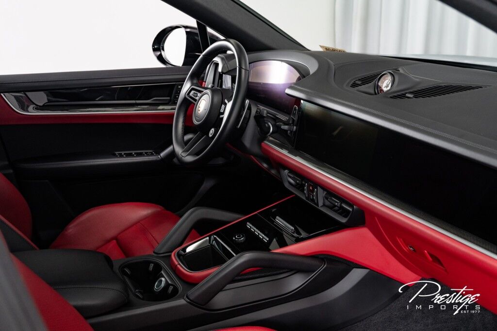 2024 Porsche Cayenne S North Miami Beach FL