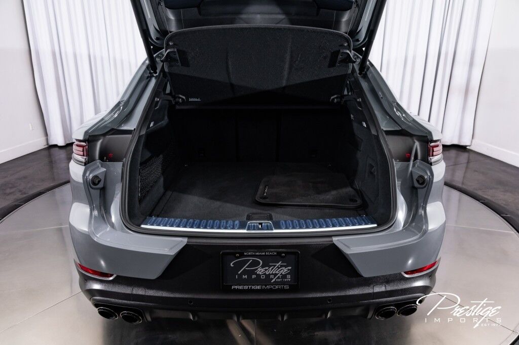 2024 Porsche Cayenne S North Miami Beach FL