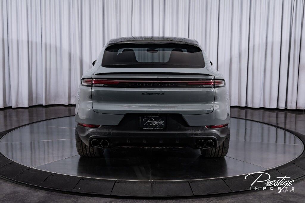 2024 Porsche Cayenne S North Miami Beach FL