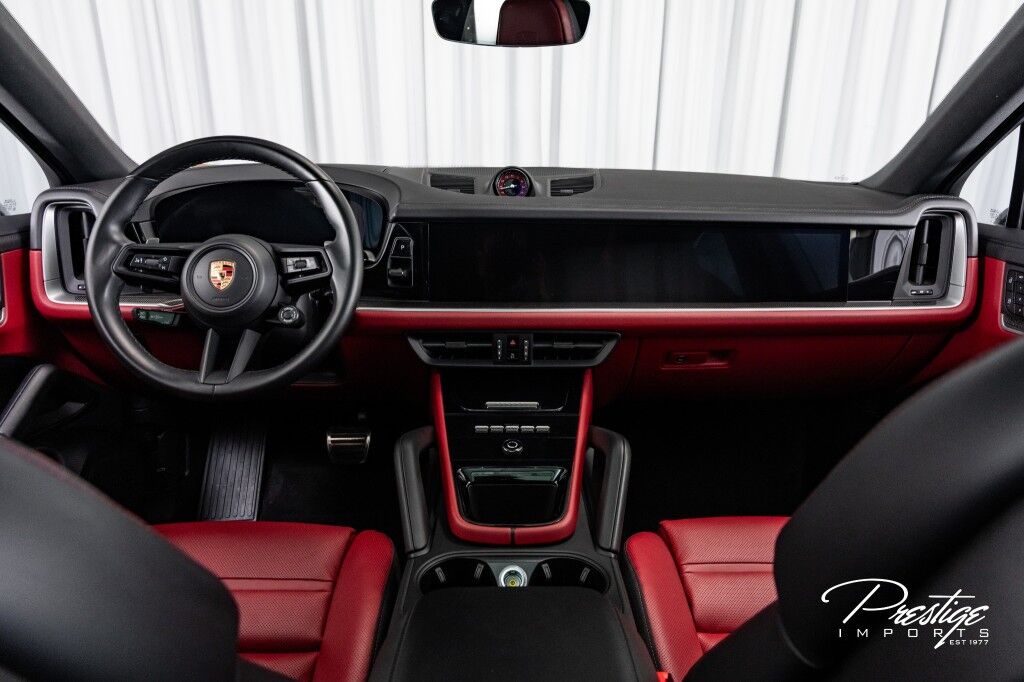 2024 Porsche Cayenne S North Miami Beach FL