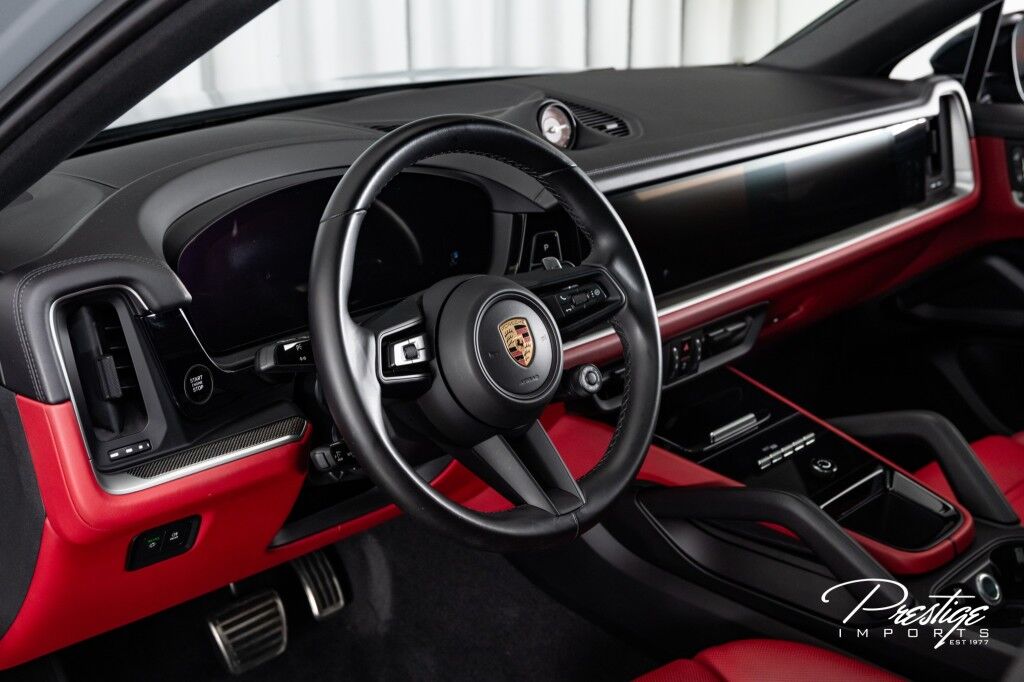 2024 Porsche Cayenne S North Miami Beach FL