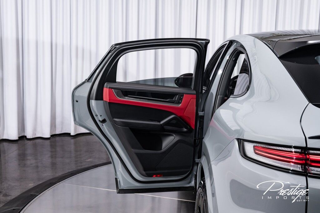 2024 Porsche Cayenne S North Miami Beach FL