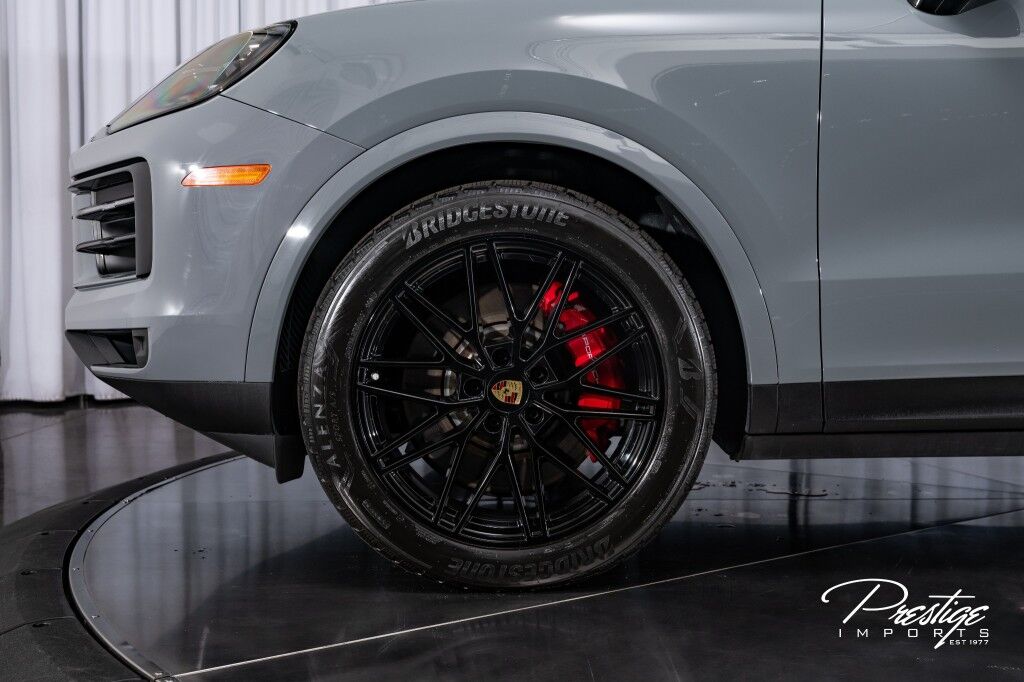 2024 Porsche Cayenne S North Miami Beach FL