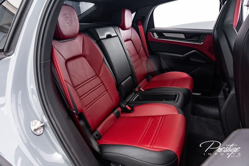 2024 Porsche Cayenne S North Miami Beach FL