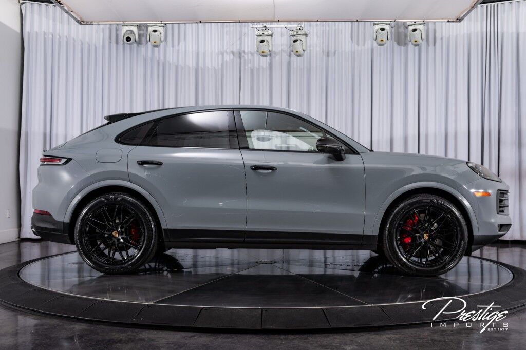 2024 Porsche Cayenne S North Miami Beach FL