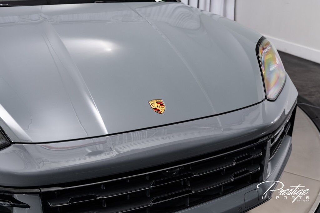 2024 Porsche Cayenne S