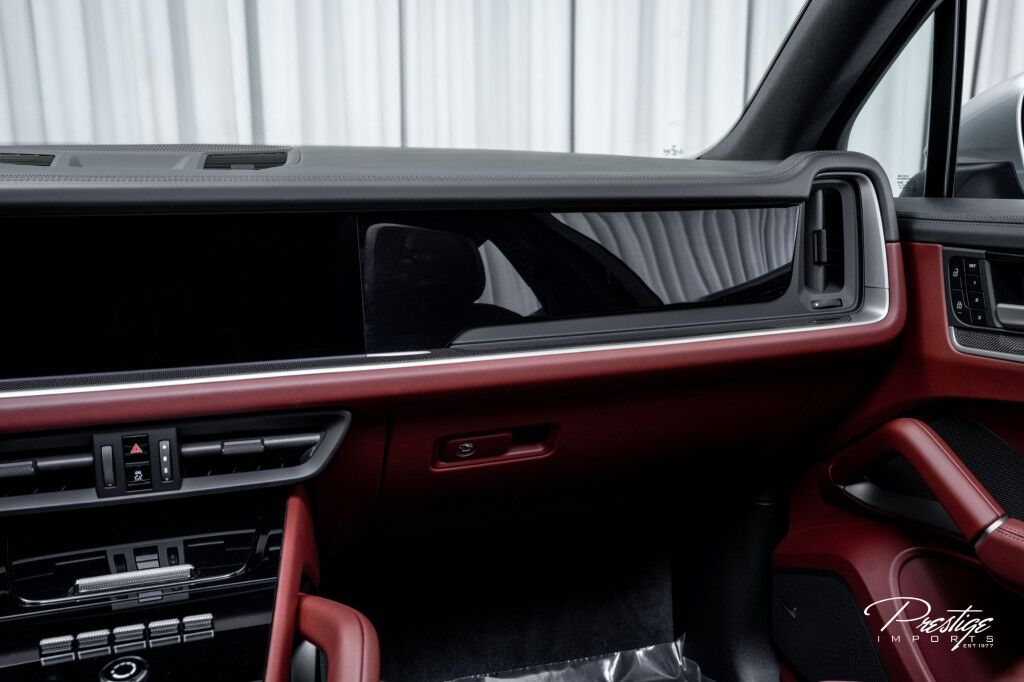 2024 Porsche Cayenne S North Miami Beach FL