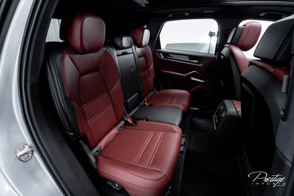 2024 Porsche Cayenne S North Miami Beach FL