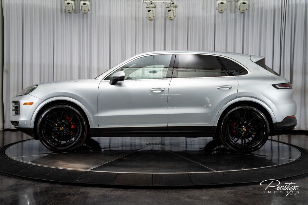 2024 Porsche Cayenne S North Miami Beach FL