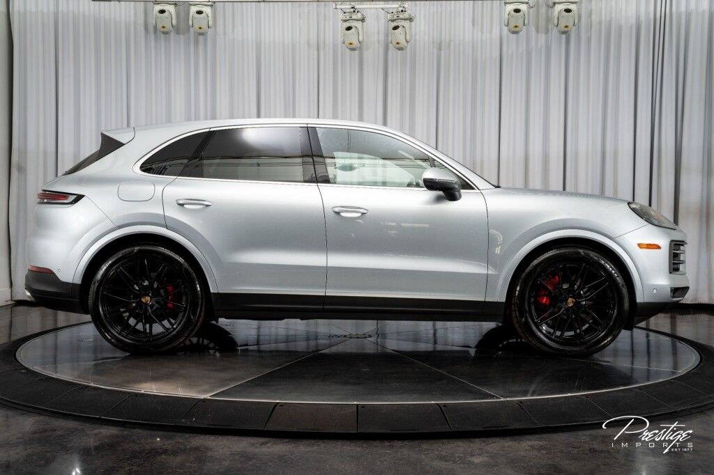 2024 Porsche Cayenne S North Miami Beach FL