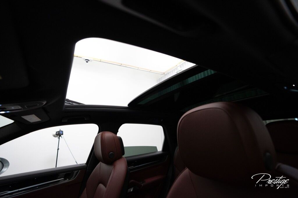 2024 Porsche Cayenne S North Miami Beach FL