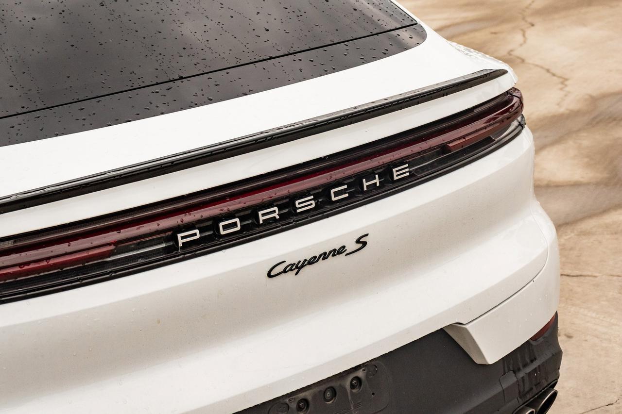 2024 Porsche Cayenne S  Selma TX