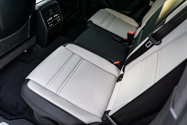 2024 Porsche Cayenne S  Selma TX