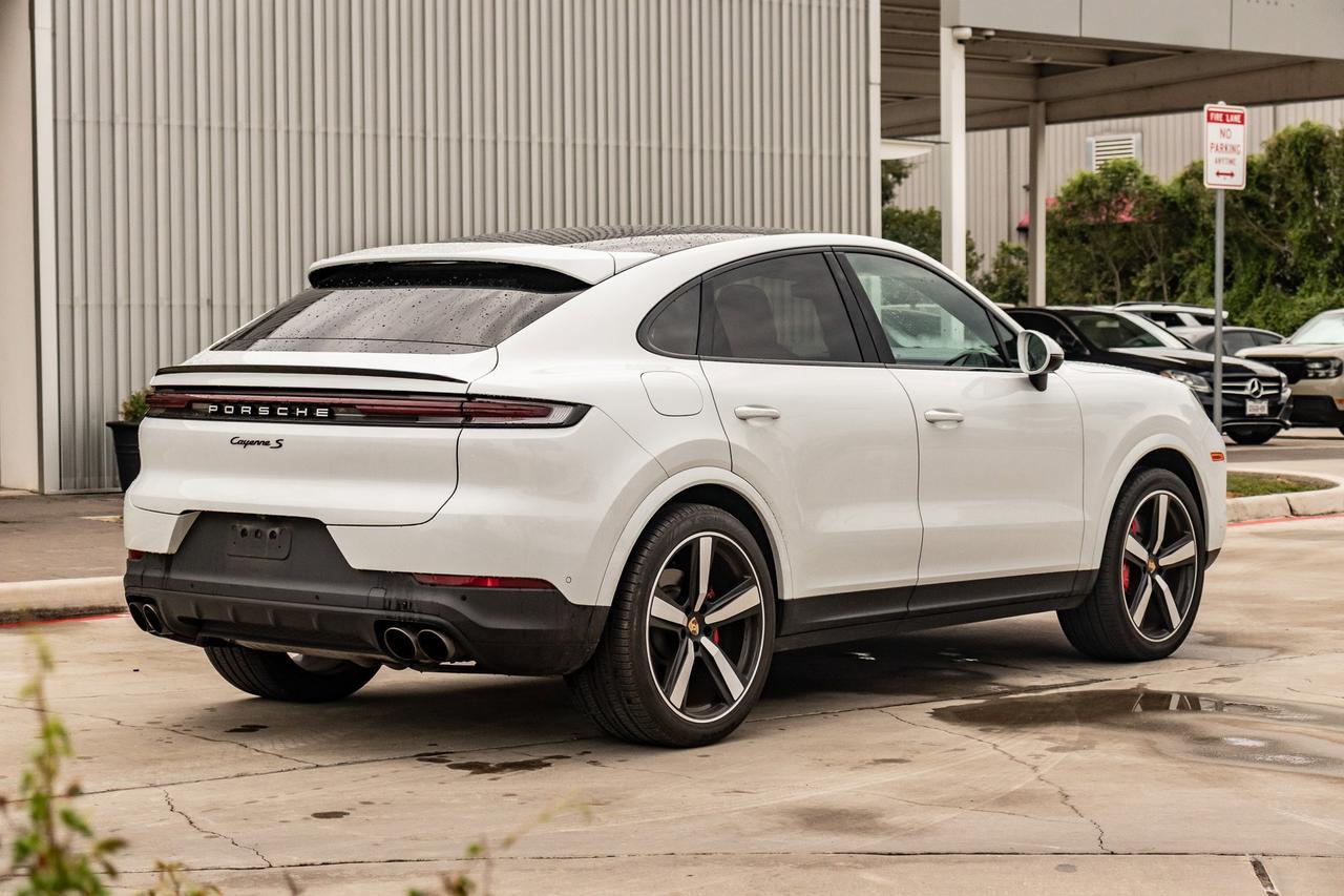 2024 Porsche Cayenne S  Selma TX
