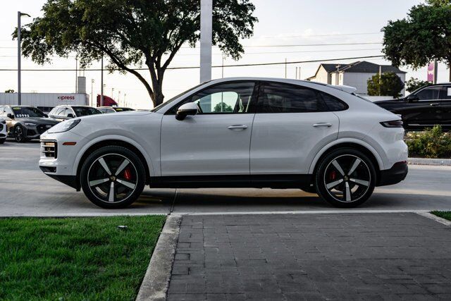 2024 Porsche Cayenne S  Selma TX