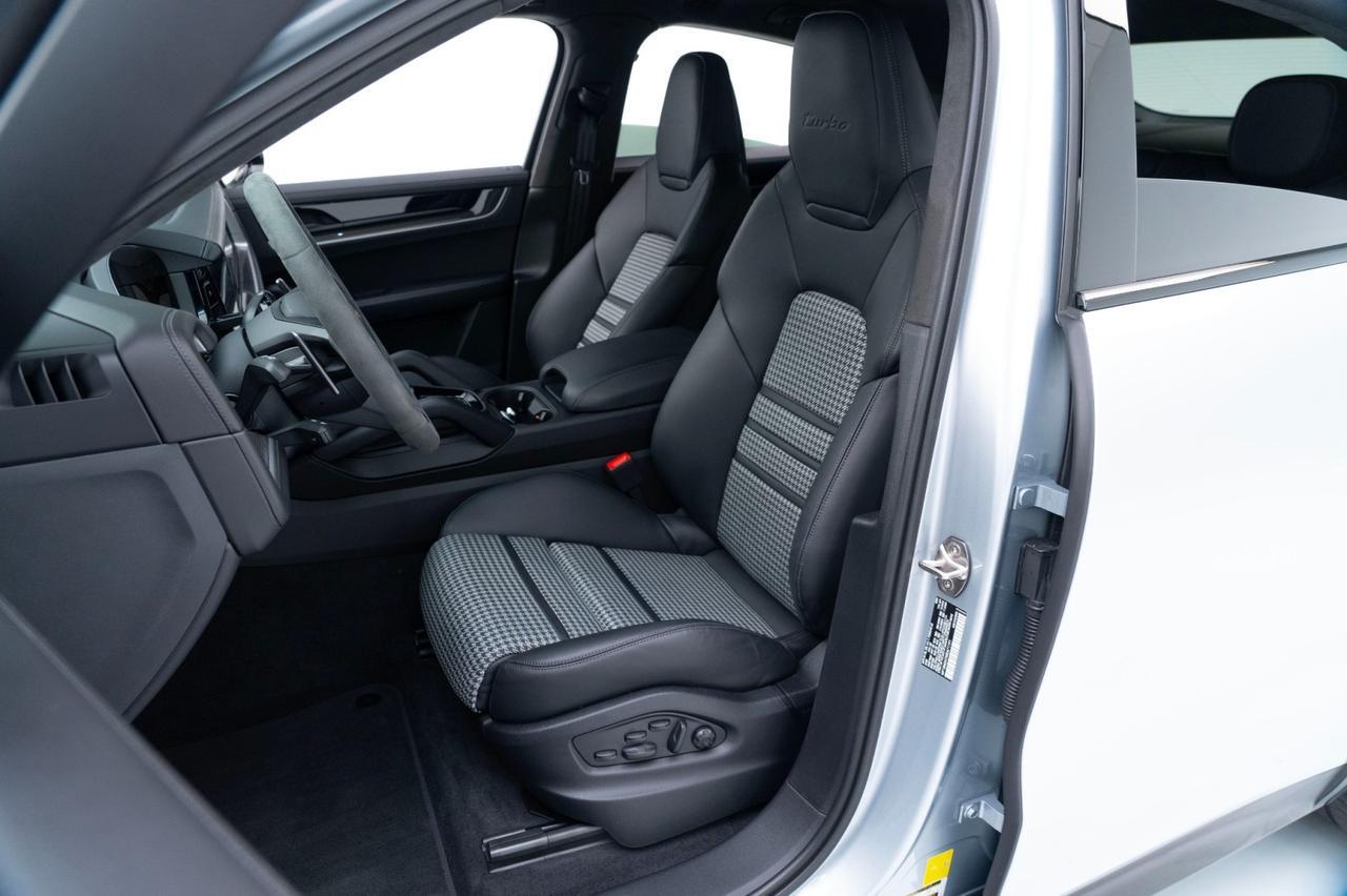2024 Porsche Cayenne Turbo E-Hybrid Coupe Pompano Beach FL