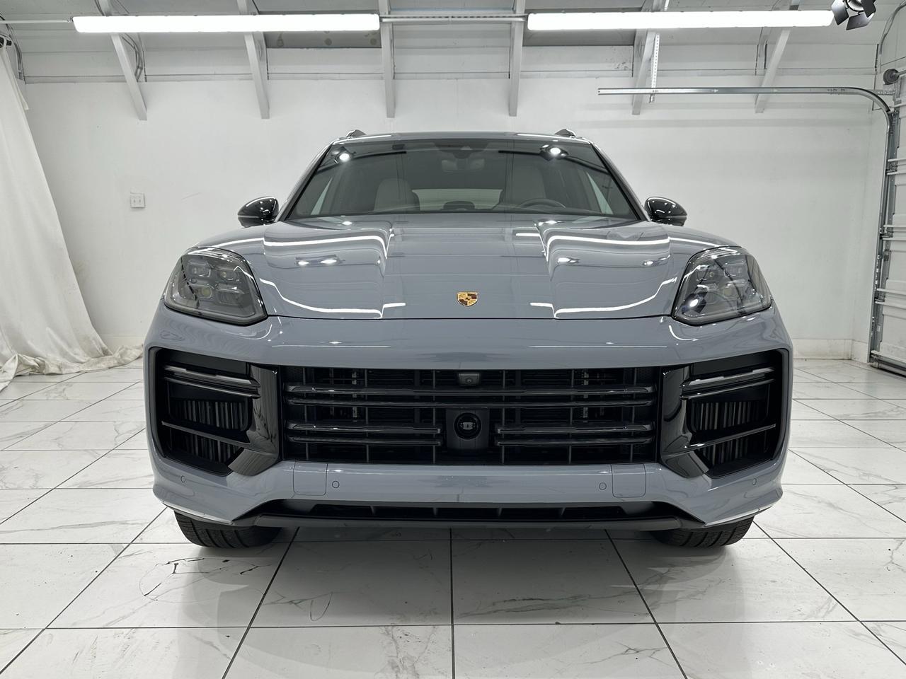2024 Porsche Cayenne Turbo E-Hybrid Newark DE