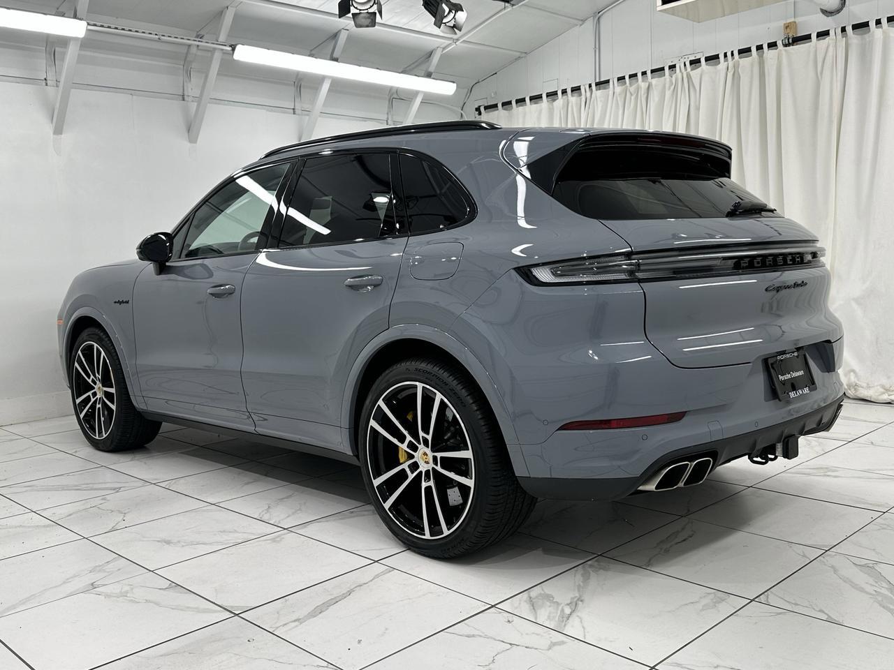 2024 Porsche Cayenne Turbo E-Hybrid Newark DE